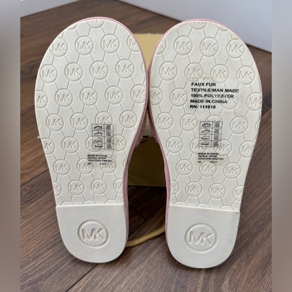 Michael Kors Alexis Slide Size 6 - Picture 3 of 3